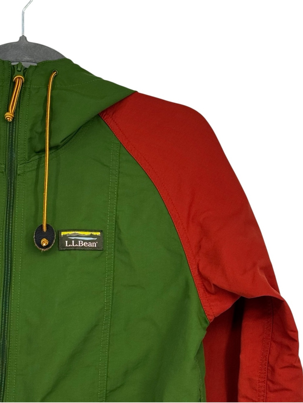 Women’s LL Bean Small Petite MultiColored Nylon Full Zip Mountain Classic Jacket - Picture 4 of 10